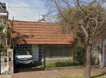 Casa de 1 ambiente, Lomas de Zamora · Cerrito 1000 - Temperley - Casa 2 Plantas 4 Amb.