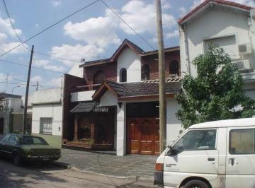 Frente · Chalet de 3 Dormis en Dos Plantas de 160 m² Cubiertos
