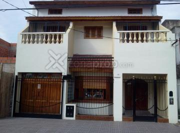 Casa · 5 Dormitorios · Corrientes 200 - Ramos Mejía - La Matanza