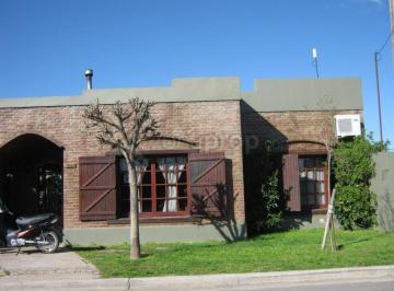 Casa de 8 ambientes, Coronel Suárez · Palacios 1100 - Coronel Suárez - Coronel Suárez