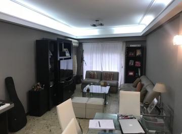 Departamento · 98m² · 4 Ambientes · 1 Cochera · 4 Ambientes con Dependencia y Espacio Guarda Coche Reciclado Apto Crédito