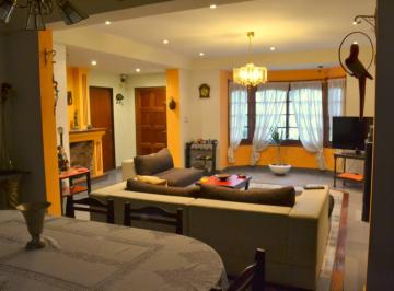 Casa de 6 ambientes, Lomas de Zamora · Rincon 1100 - Banfield - Lomas de Zamora