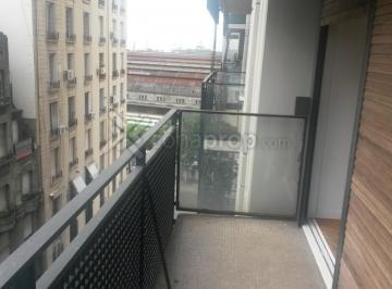 Departamento de 3 ambientes, Retiro · Tres Ambientes Luminosos con Balcón
