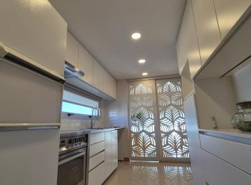 Departamento de 5 ambientes, Lomas de Zamora · Piso - 3 Ó 4 Dorm. - 4 Baños - 2 Cocheras + Baulera