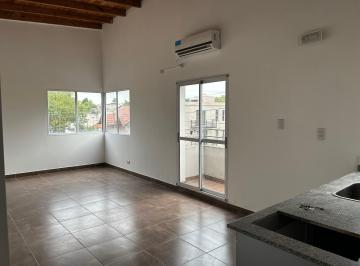 Departamento de 2 ambientes, Lomas de Zamora · Excelente Departamento de 2 Ambientes Amplios y Luminosos con Cochera.