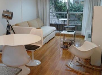 Departamento de 2 ambientes, Recoleta · 2 Ambientes Moderno, con Balcon, Amoblado y Equipado en El Corazon de Recoleta!