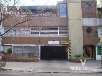 Garage · Cochera en Las Lomitas con Seguridad