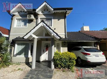 Casa · 150m² · 4 Ambientes · 2 Cocheras · El Sauce - Hurlingham - Bs. As. G. B. a. Zona Oeste