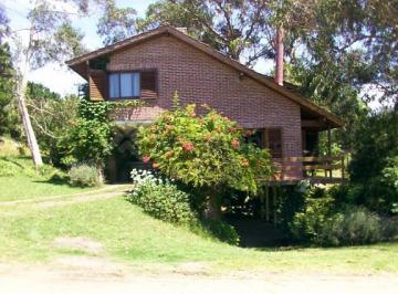 Casa de 4 ambientes, Pinamar · Disponible Marzo. Pina Golf, 4 Cdas Mar, 3 Dorm, Jardín