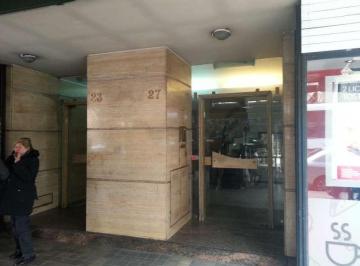 Foto · Oficina Alquiler, Centro Velez Sarsfield 27, Amplia 35 m²