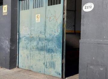 Local comercial · 148m² · 1 Ambiente · Venta - Amplio Local Comercial Sobre Av Centenario en Beccar