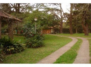 Quinta vacacional de 5 ambientes, Escobar · Hermosa Quinta, Gran Parque, Pileta, Quincho