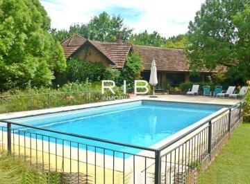 Casa de 5 ambientes, Pilar · Propiedad Sobre 3200 m² - Carmel Cc