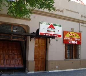 Casa · 240m² · 4 Ambientes · 1 Cochera · Casa de 4 Dorm.