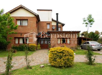 Casa · 188m² · 3 Ambientes · Casa en Venta de 2 Dorm. en Countrie Campos de Alvarez