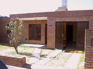 Foto · B Los Naranjos Casa 2 Dormitorio con Patio y Garaje