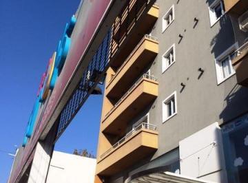 Departamento · 65m² · 3 Ambientes · Depto Sobre H. Yrigoyen 8475