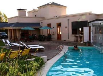 Quinta vacacional · 680m² · 6 Ambientes · Areco - Hotel Boutique - 9 Habitaciones - U$s 530.000.