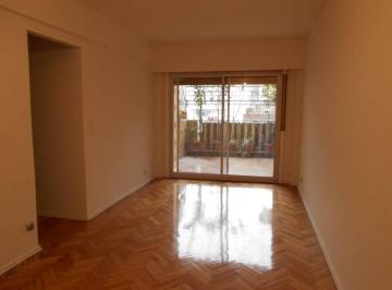 Living Comedor · Venta Tucuman 2200 Depto 3 Amb. C/hab Servicio Balcon Aterrazado. Zona Facultad.