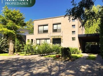 Casa de 4 ambientes, Pilar · Moderna y Super Equipada (Invierno 2025/venta) | Los Lagartos C. C
