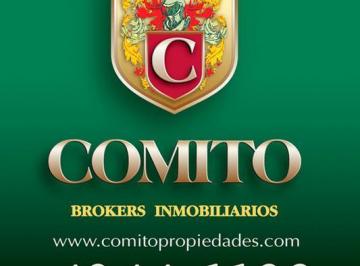 Casa · 218m² · 4 Ambientes · 1 Cochera · Uriarte 78