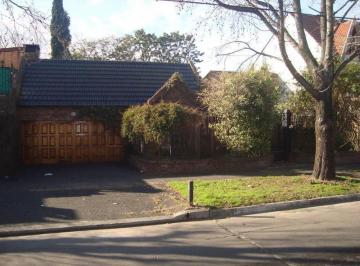 Casa · 290m² · 7 Ambientes · 2 Cocheras · Importante Chalet