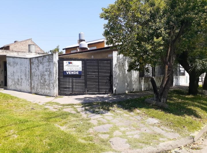Casa · 80m² · 3 Ambientes · 2 Cocheras