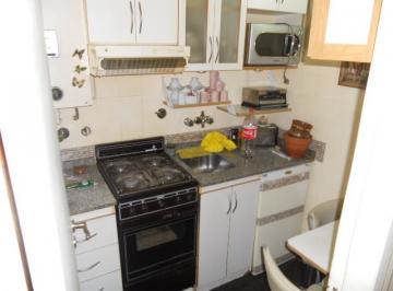 Departamento de 2 ambientes, Barracas · 2 Ambientes Lateral - Olavarria 1400