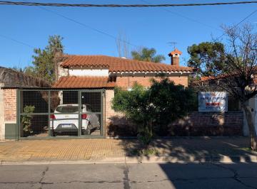 Casa de 4 ambientes, Lomas de Zamora · Zuviria 665 - Temperley E. / Chalet de 4 Amb. Sobre Importante Lote