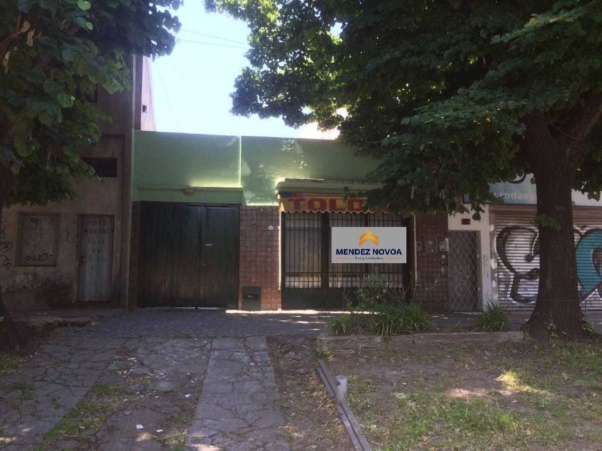 Av. Hipolito Yrigoyen 13.986