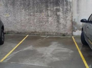 Garage , Morón · Venta - Cochera Descubierta en Castelar Centro