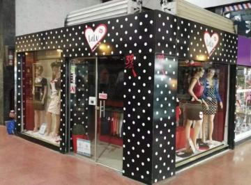 Local comercial , La Matanza · Local en Venta en Ramos Mejia Sur