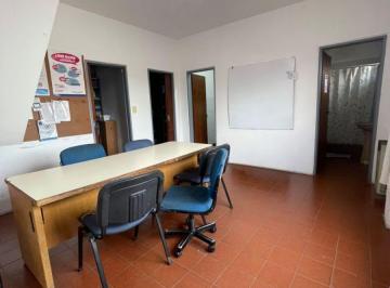Local comercial de 4 ambientes, Morón · Local con Vivienda en Venta en Moron Sur