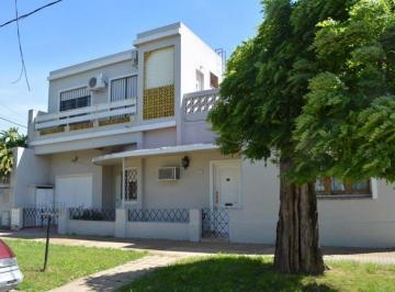 Casa · 160m² · 4 Ambientes · Santilli - Posadas 1385 - Lomas de Zamora Oeste