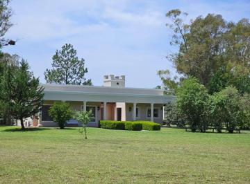 Casa de 6 ambientes, Zárate · Oportunidad Única Excelente Chacra en Club de Campo