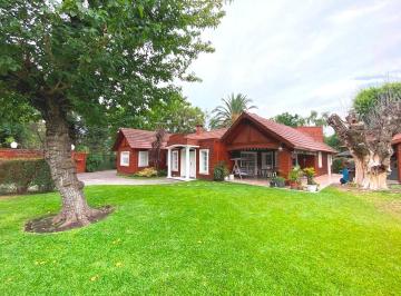 Casa · 170m² · 4 Ambientes · 4 Cocheras · Casa en Venta: Parque Leloir: 4 Amb 1389 m²