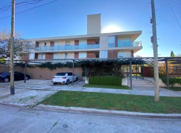 Departamento · 84m² · 3 Ambientes · 2 Cocheras · Depto en Venta: 3 Amb: 2 Coch: Pileta Propia