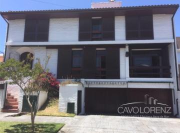 Casa de 6 ambientes, Mar del Plata · Alvear 4200 - Hermoso Chalet de 6 Ambientes en Muy Buen Estado