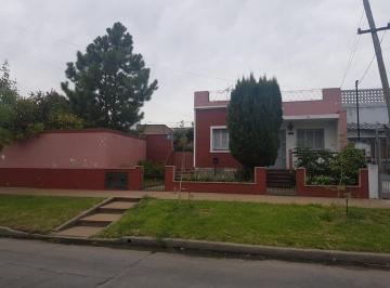 Casa · 130m² · 5 Ambientes · Casa - Lomas de Zamora