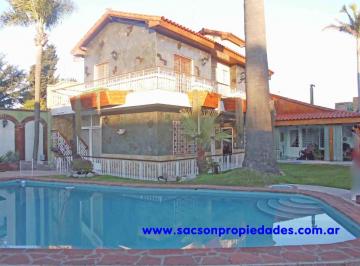 Casa de 6 ambientes, La Matanza · V378 Ramos Mejia Venta Explendido Chalet 6 Amb. Fondo, Piscina, Jardin