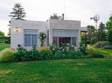 Quinta vacacional de 3 ambientes, Coronel Suárez · Hermosa Casa Quinta Muy Cerca de La Ciudad