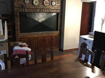 Casa en Venta de 3 ambientes Adrogué · Casa - Adrogue