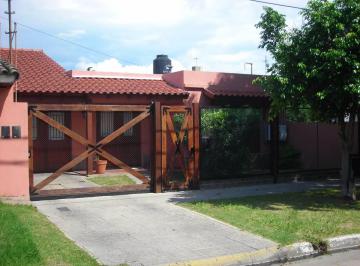 Casa de 4 ambientes, Lomas de Zamora · Casa 4 Amb Fondo Llavalllol