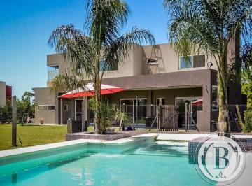 Casa Venta 1050m² de 4 ambientes · Bustamante Prop Santa Teresa 6411 Casa Venta Villanueva Tigre