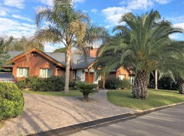 TAV-TAV-5975_2 · Venta de Chalet 4 Amb. Pileta en Barrio Privado Casco Leloir