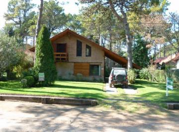 Casa · 164m² · 4 Ambientes · 1 Cochera · Casa - Pinamar