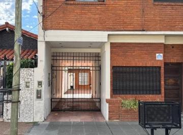 Departamento de 4 ambientes, La Matanza · Triplex de 4 Amb. Alquiler/vende. Ramos Mejia.