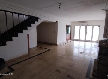 Consultorio de 6 ambientes, Liniers · Liniers Piso Único 6 Amb 3 Baños Sin Expensas Muy Grande Apto Profesional