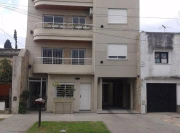 Departamento de 3 ambientes, Lomas de Zamora · Semipiso 3 Ambientes en Lomas de Zamora, 2 Cocheras!hermoso