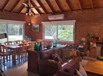 Casa de 6 ambientes, Campana · Ideal Vivienda Permanente